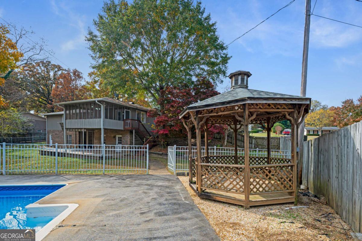 127 Windsor Drive Calhoun GA 30701
