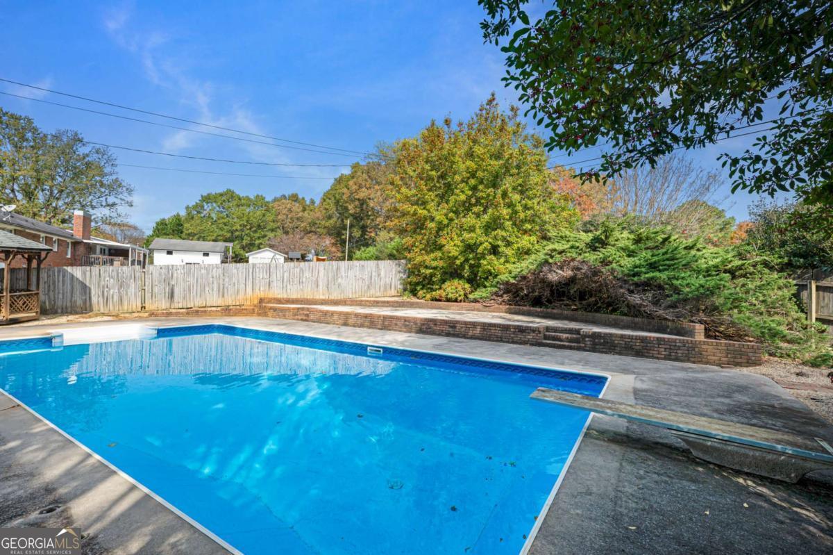 127 Windsor Drive Calhoun GA 30701