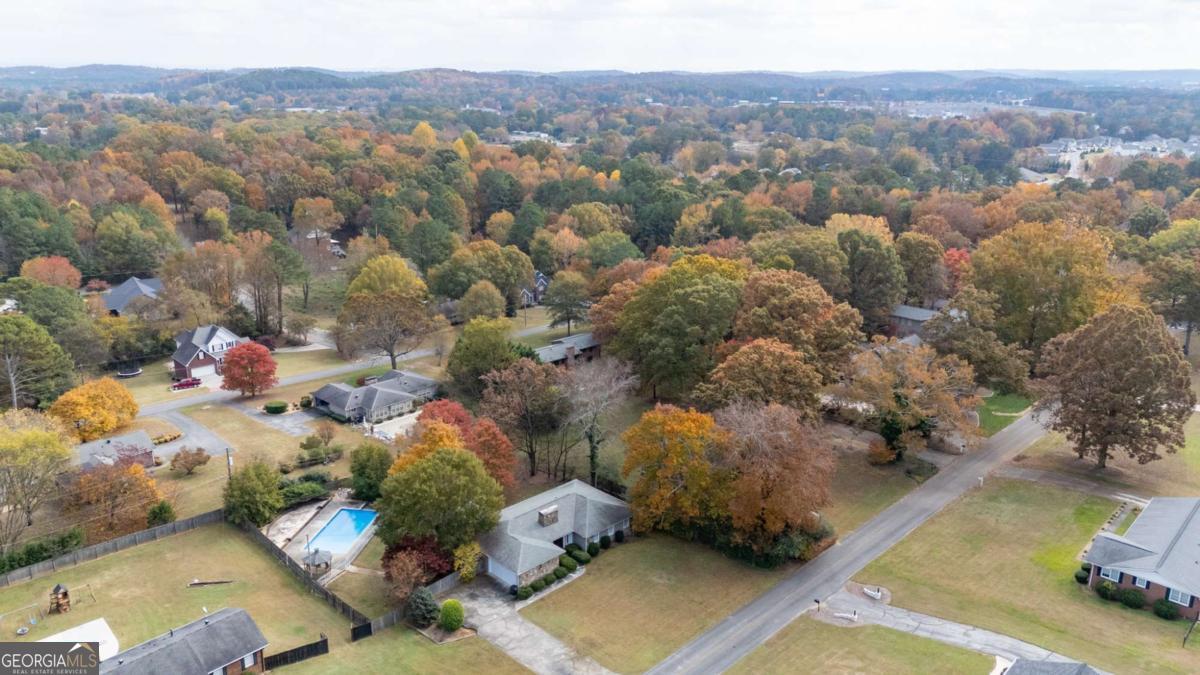 127 Windsor Drive Calhoun GA 30701