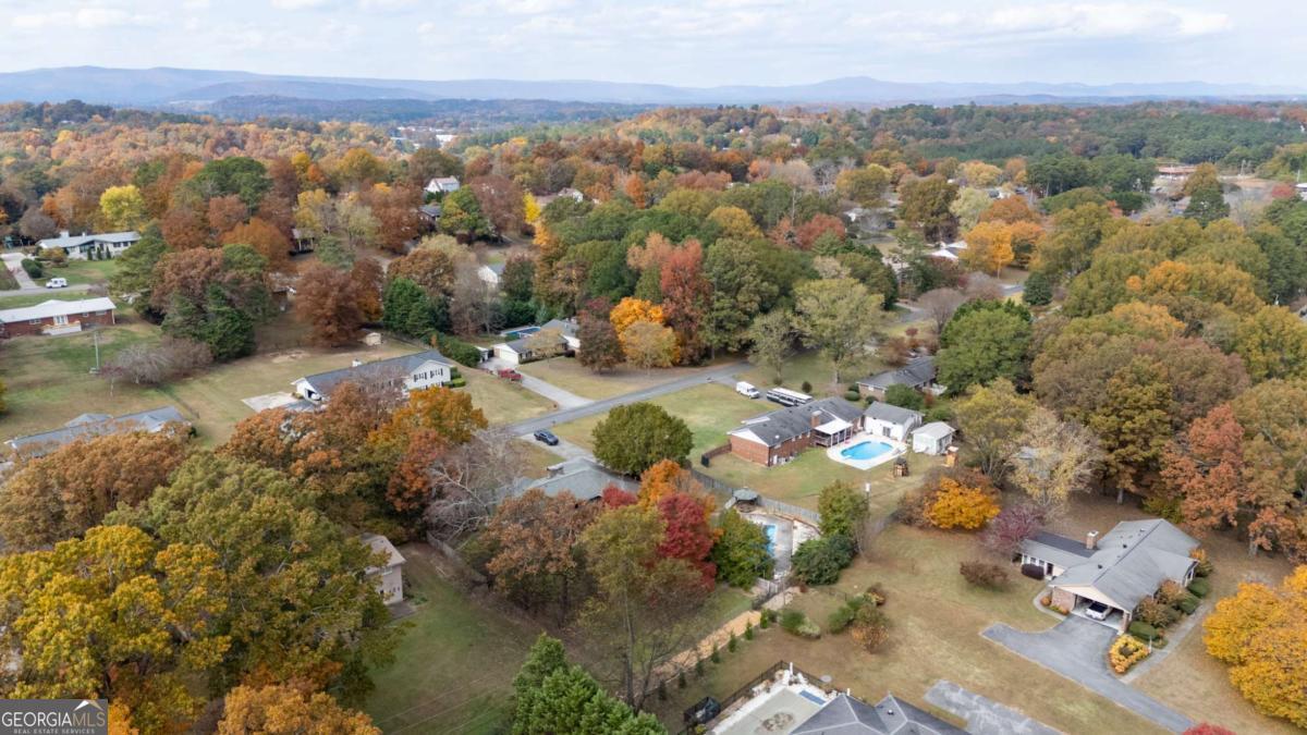 127 Windsor Drive Calhoun GA 30701