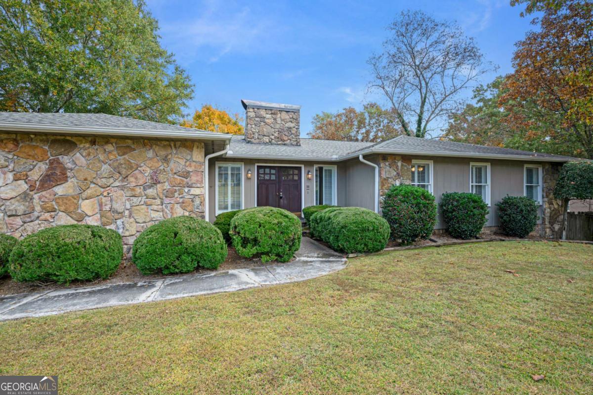 127 Windsor Drive Calhoun GA 30701