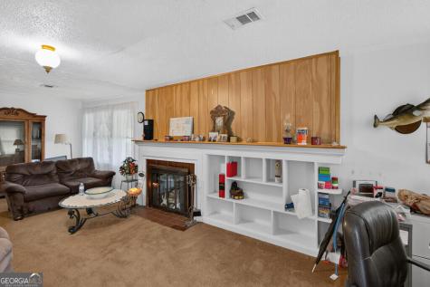 959 Hillcrest Drive Mccaysville GA 30555