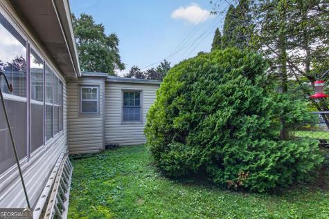 959 Hillcrest Drive Mccaysville GA 30555