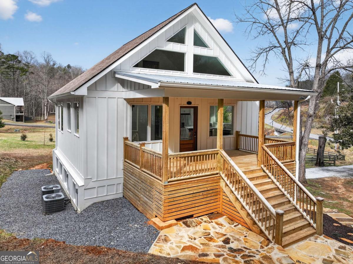 1772 River Road Mineral Bluff GA 30559
