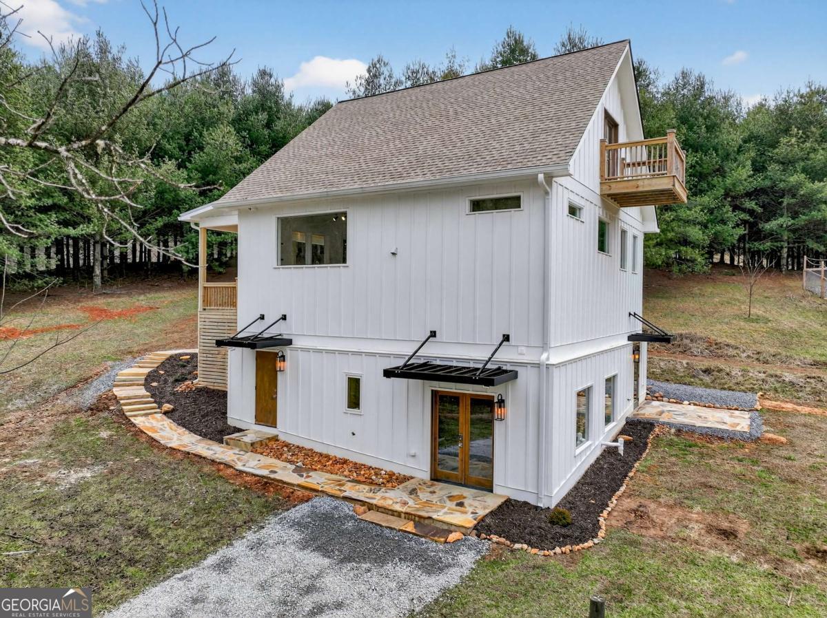 1772 River Road Mineral Bluff GA 30559