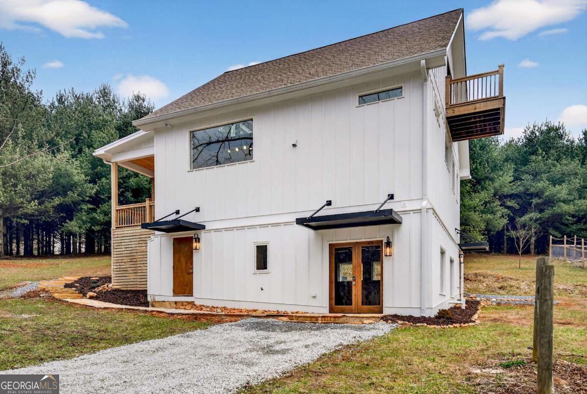 1772 River Road Mineral Bluff GA 30559