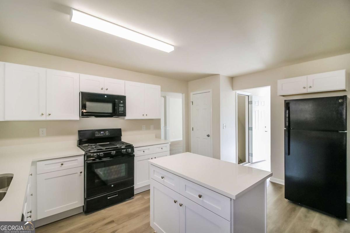 4504 Warren Mill Trail Ellenwood GA 30294