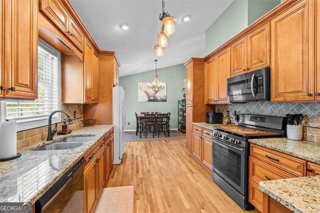 51 Moon Road Waco GA 30182