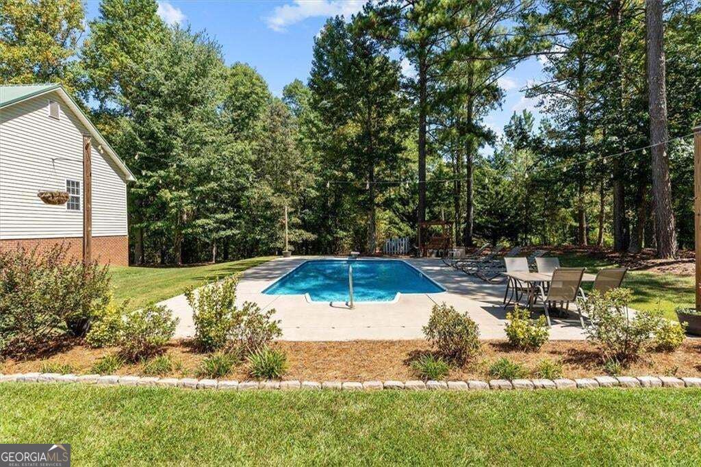 51 Moon Road Waco GA 30182