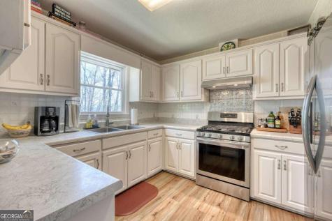 56 England Lane Blairsville GA 30512