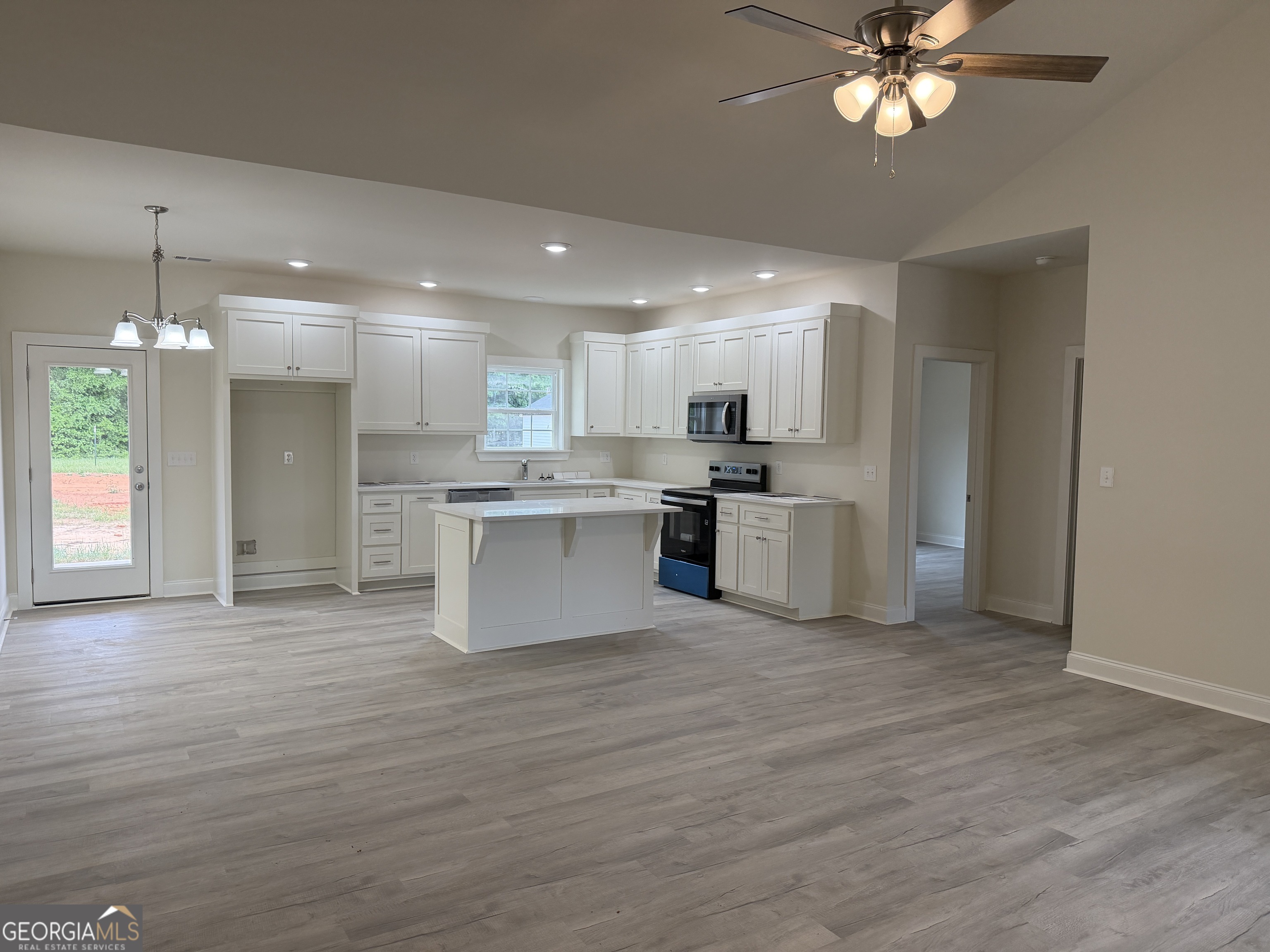 2633 Paoli Street Comer GA 30629