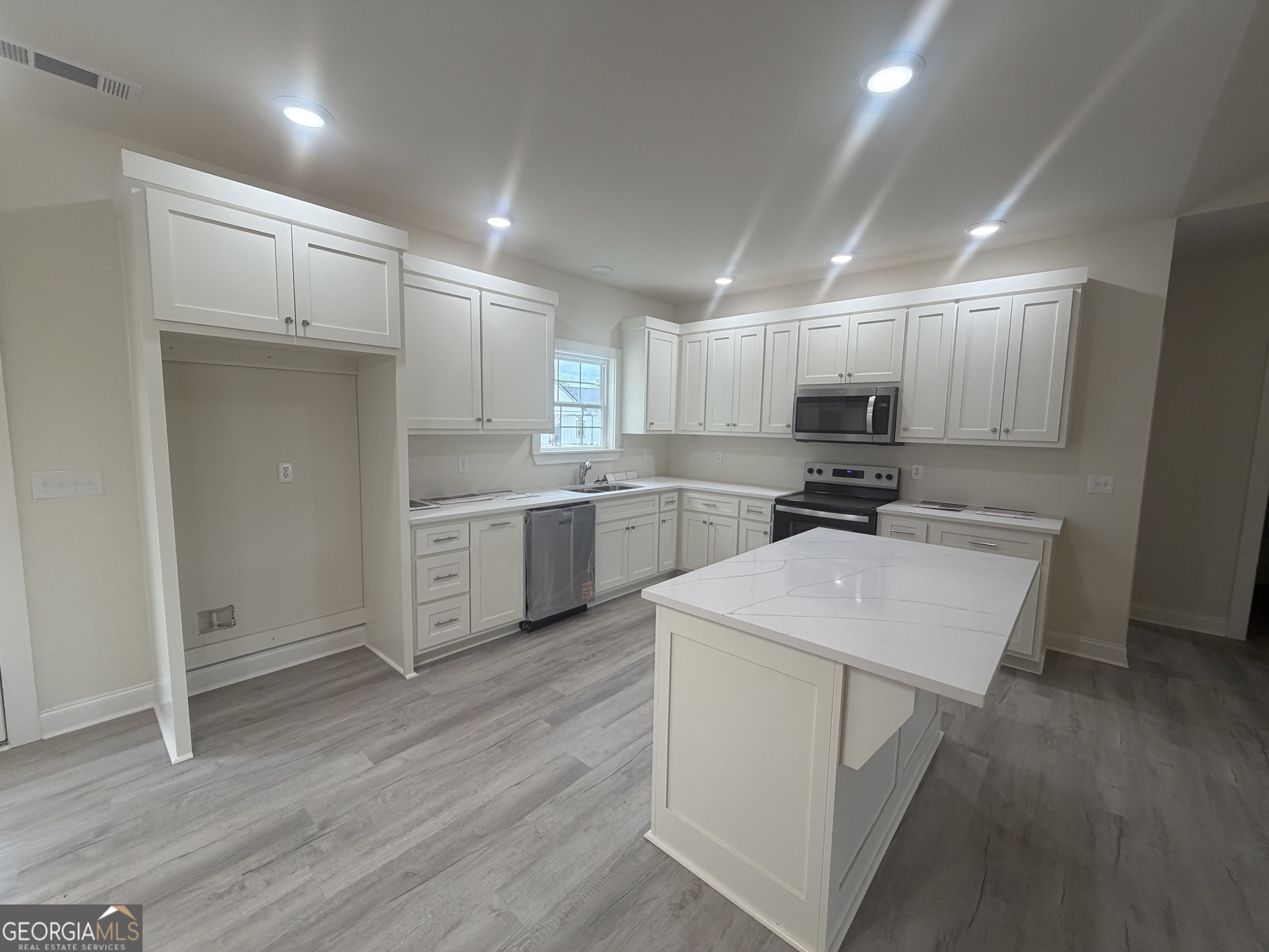 2633 Paoli Street Comer GA 30629
