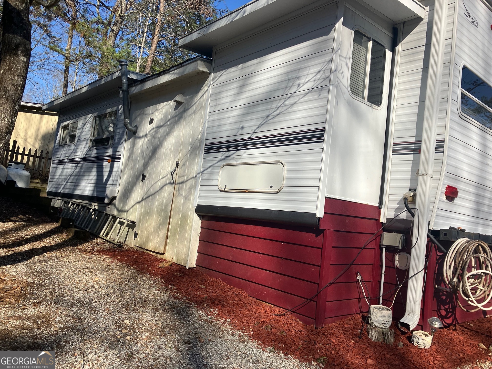 85 Rocky Lane Cleveland GA 30528