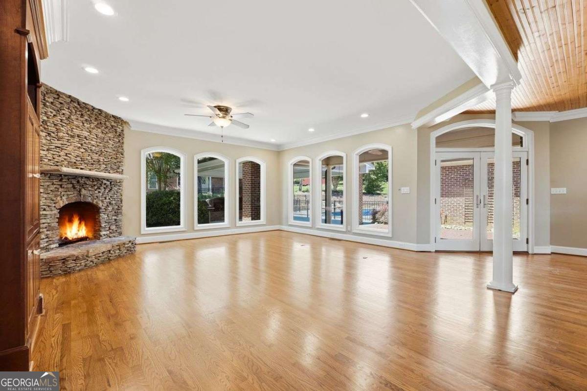 111 Brown Loop Spur NW Cartersville GA 30121