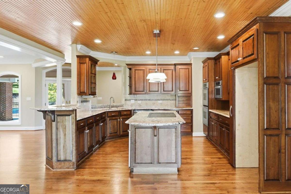 111 Brown Loop Spur NW Cartersville GA 30121