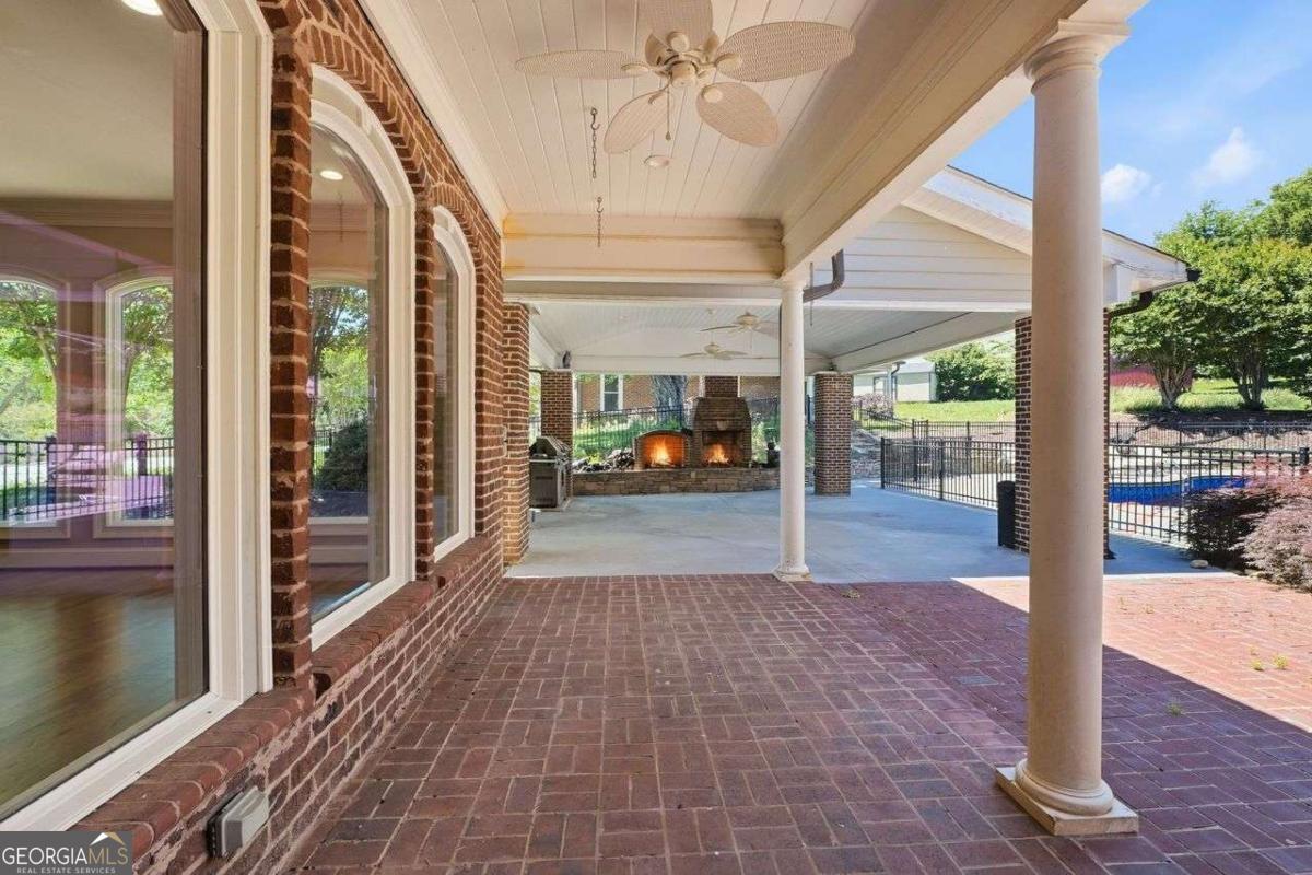 111 Brown Loop Spur NW Cartersville GA 30121