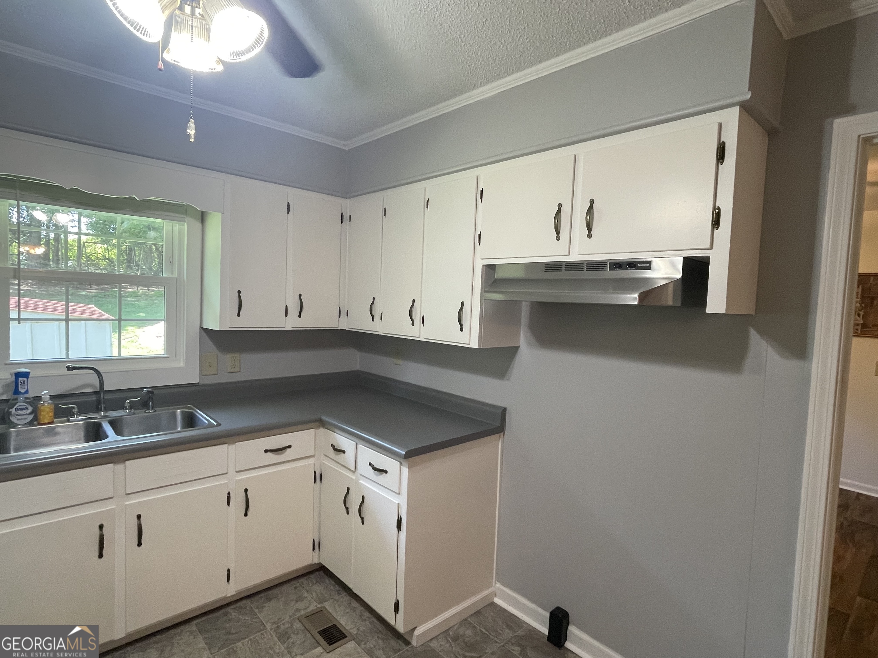 16067 Highway 59 Carnesville GA 30521