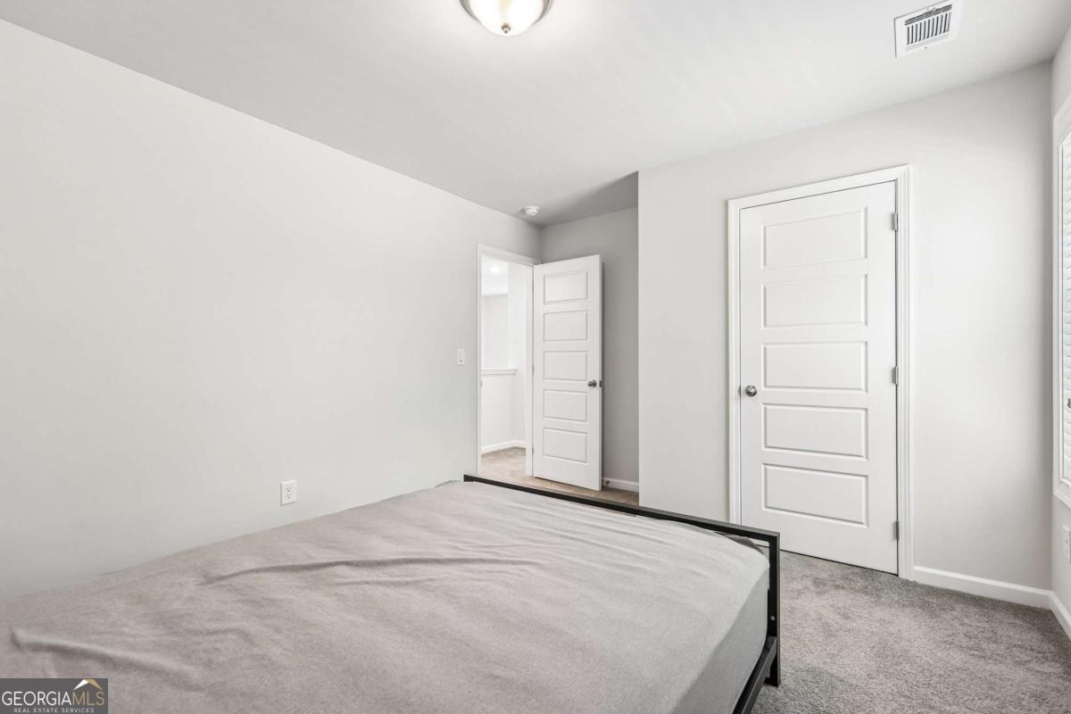 377 Station Overlook Drive Auburn GA 30011