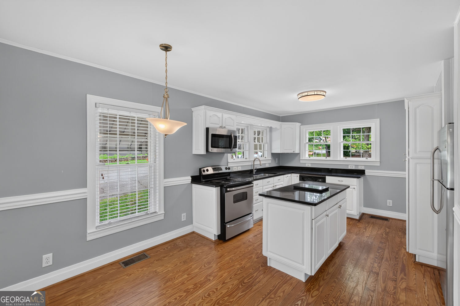 1141 Jefferson Avenue East Point GA 30344