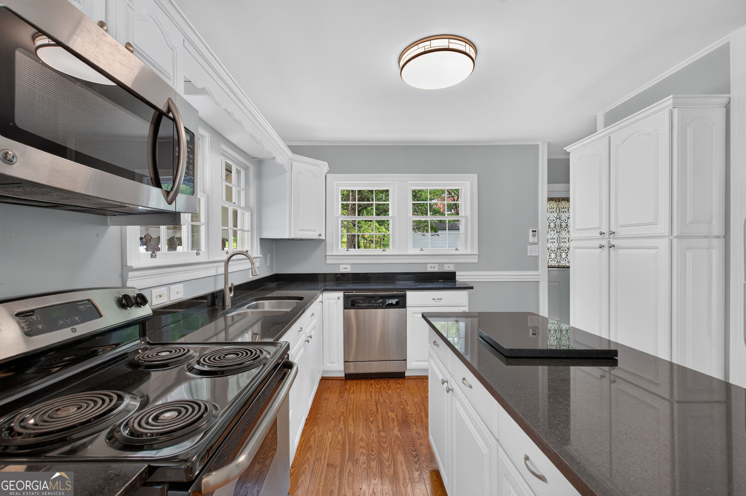 1141 Jefferson Avenue East Point GA 30344