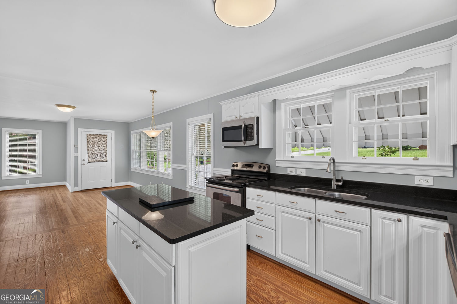 1141 Jefferson Avenue East Point GA 30344