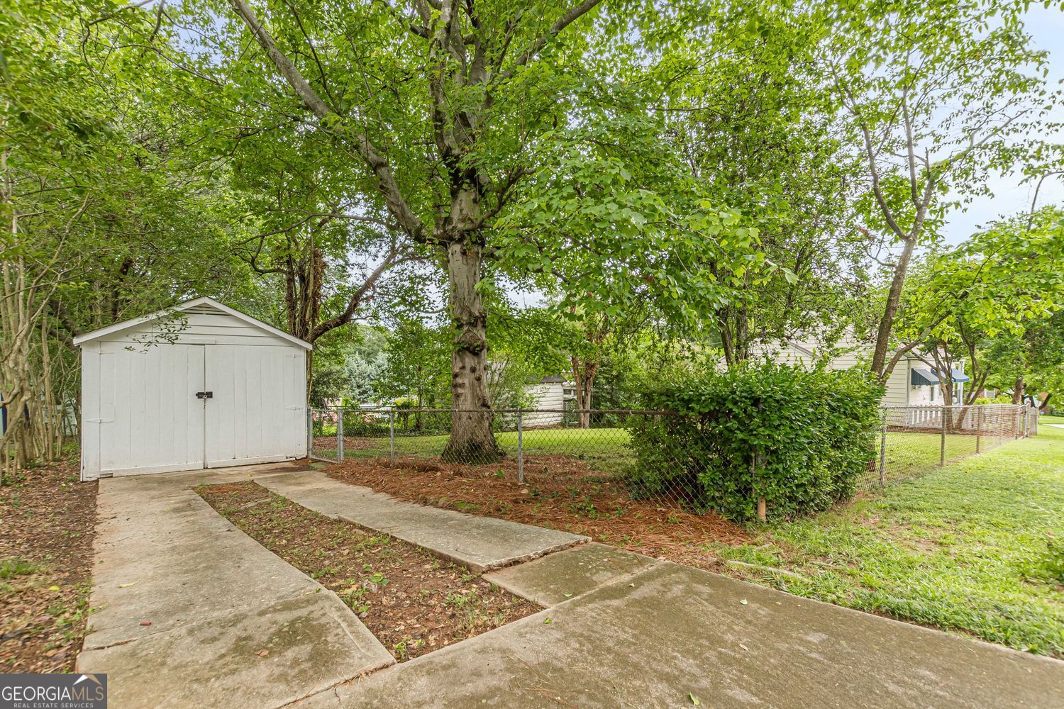1141 Jefferson Avenue East Point GA 30344