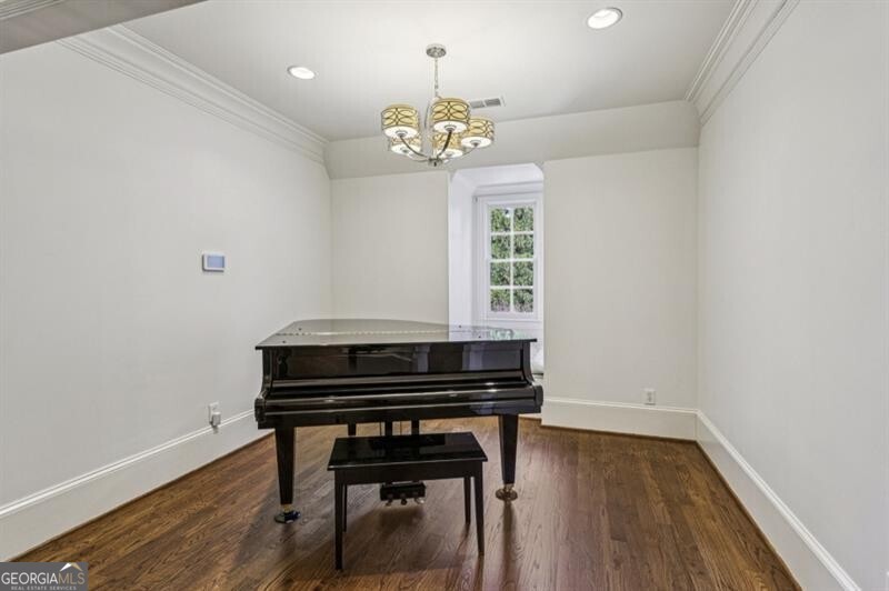 305 Forrest Lake Drive Sandy Springs GA 30327
