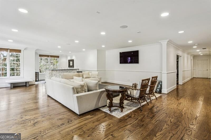 305 Forrest Lake Drive Sandy Springs GA 30327