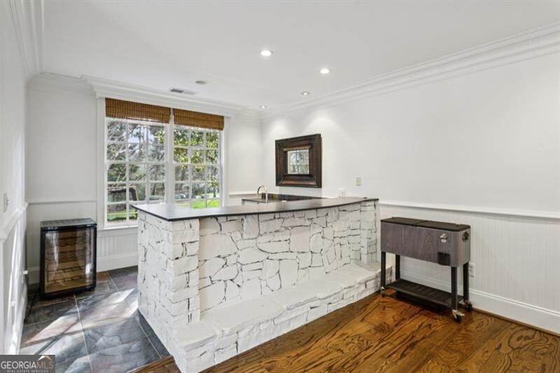 305 Forrest Lake Drive Sandy Springs GA 30327