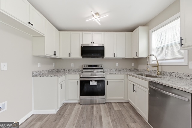 4273 Chestnut Lake Avenue Lithonia GA 30038