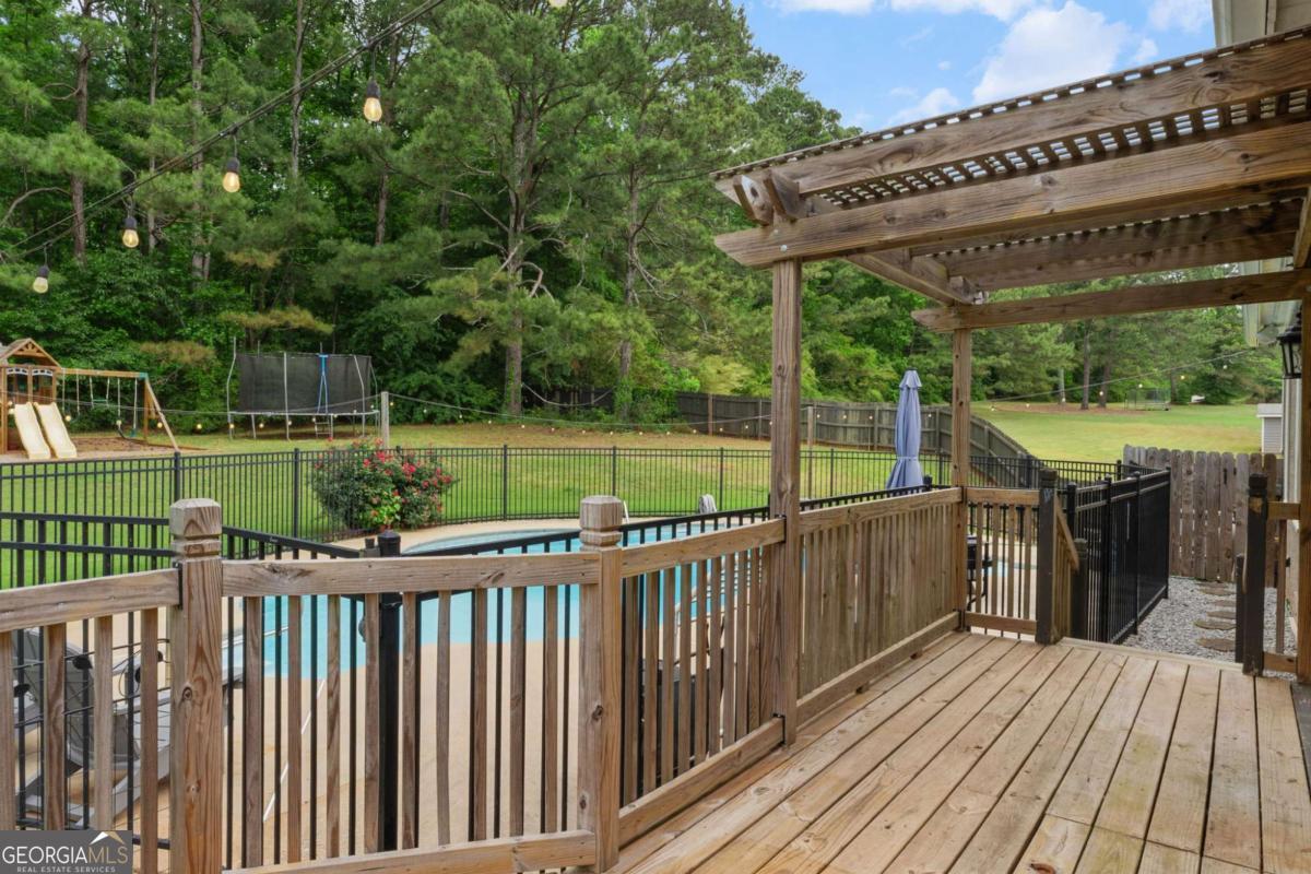 122 Crescent Drive Newnan GA 30265