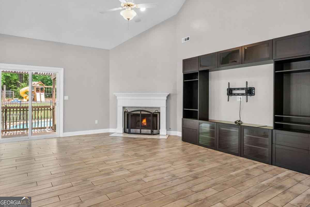 122 Crescent Drive Newnan GA 30265