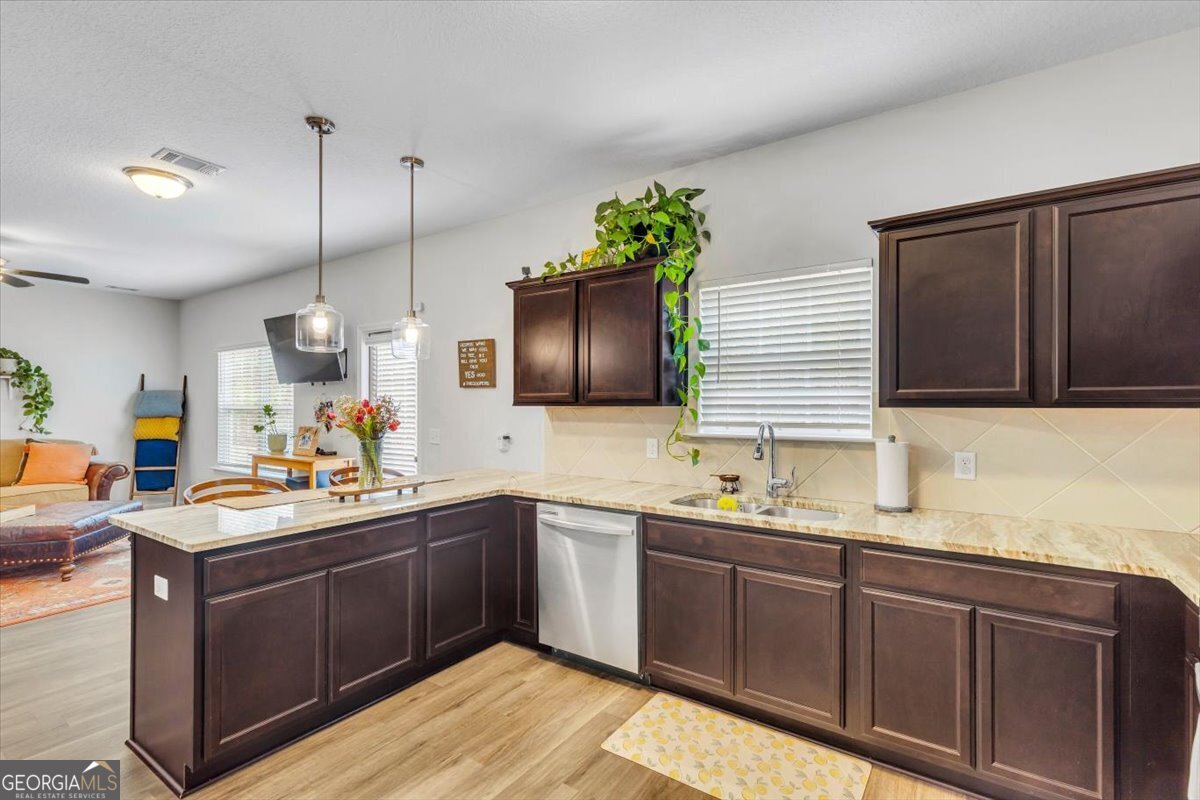 276 Brightleaf Circle Hinesville GA 31313