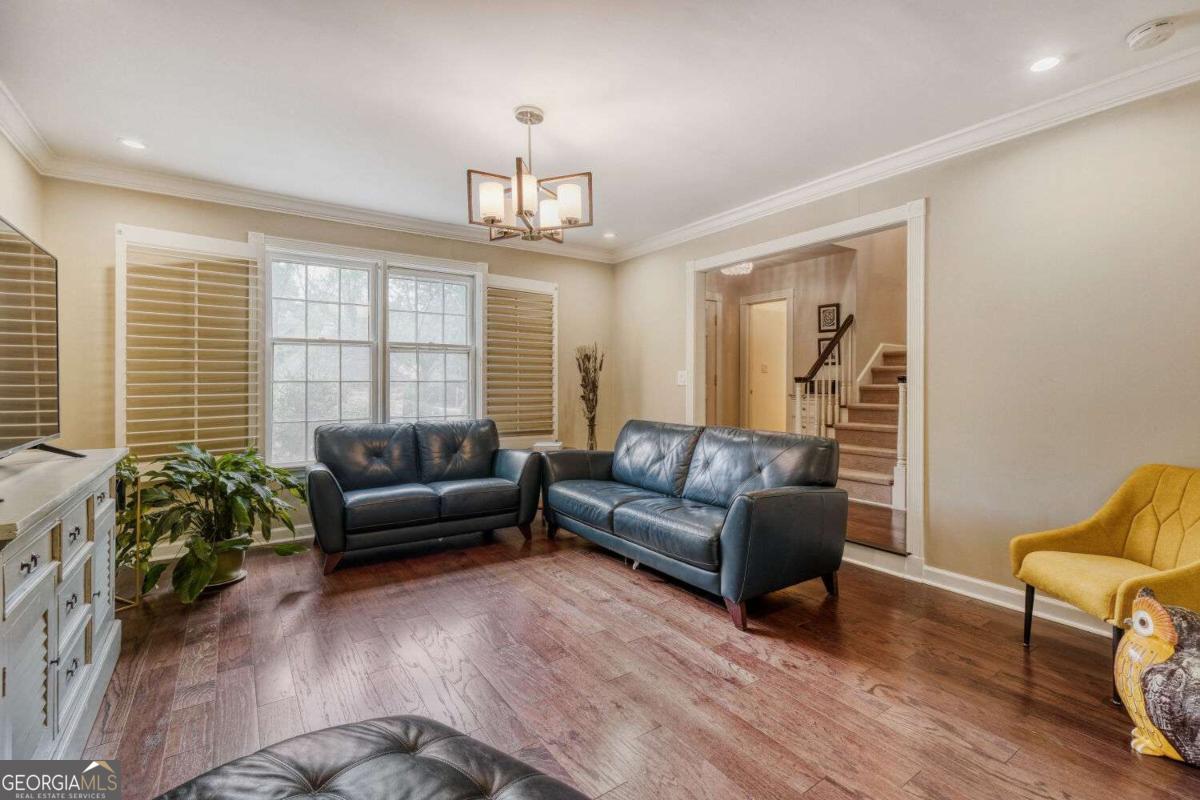 2396 Leafgate Road Decatur GA 30033