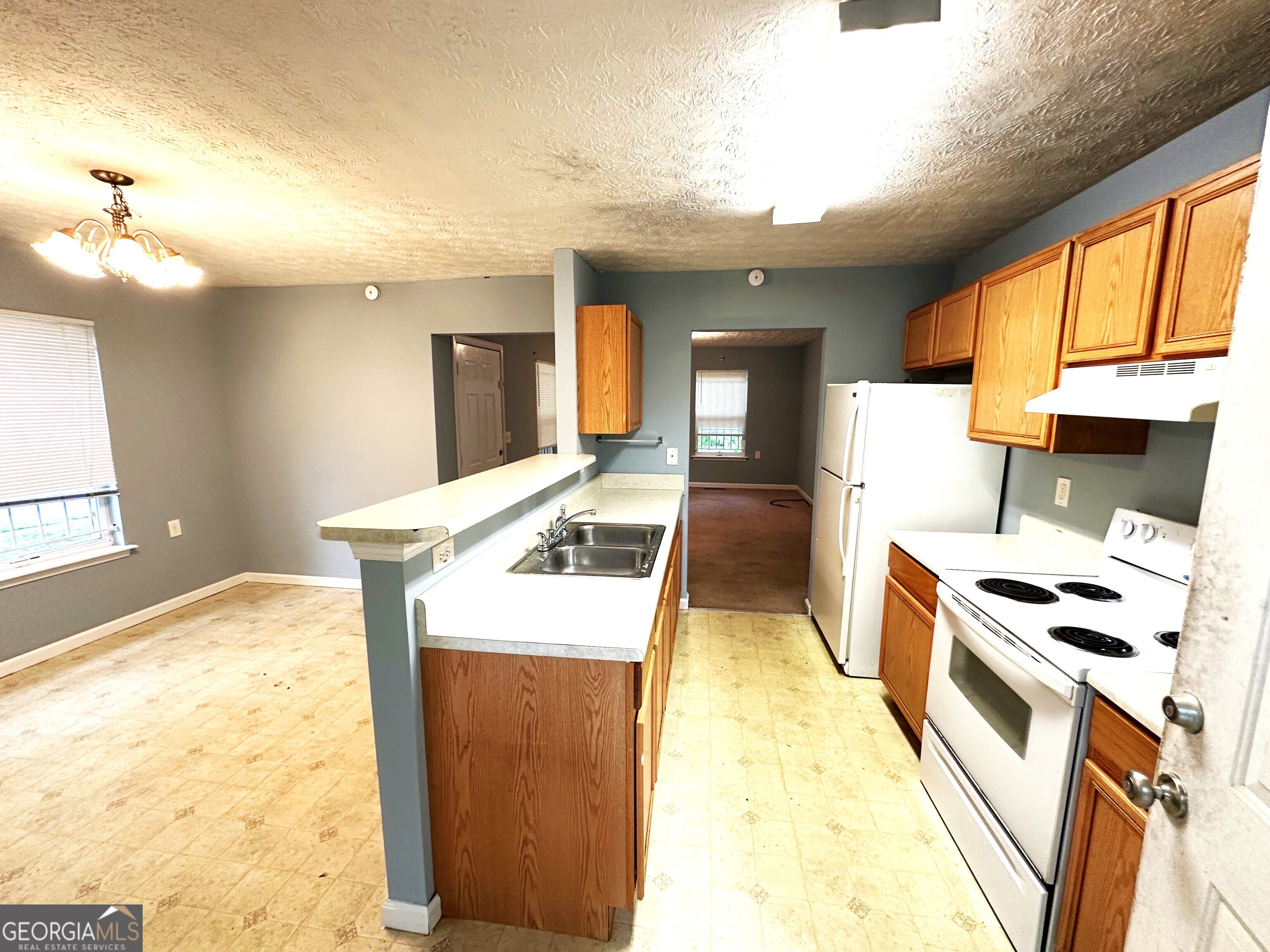 2037 Lakewood Trail SE Atlanta GA 30315