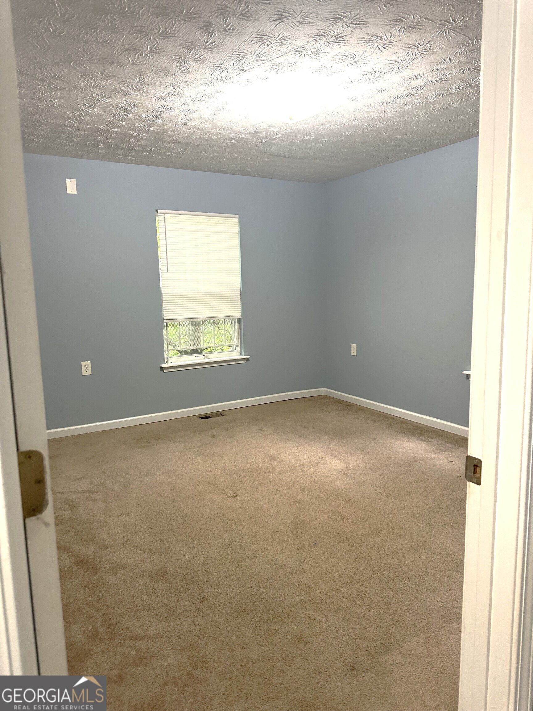 2037 Lakewood Trail SE Atlanta GA 30315