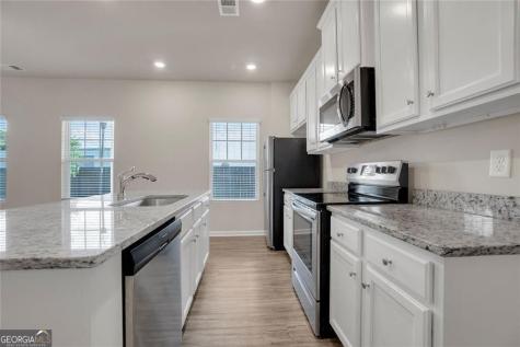 2104 Irvin Court Kennesaw GA 30144