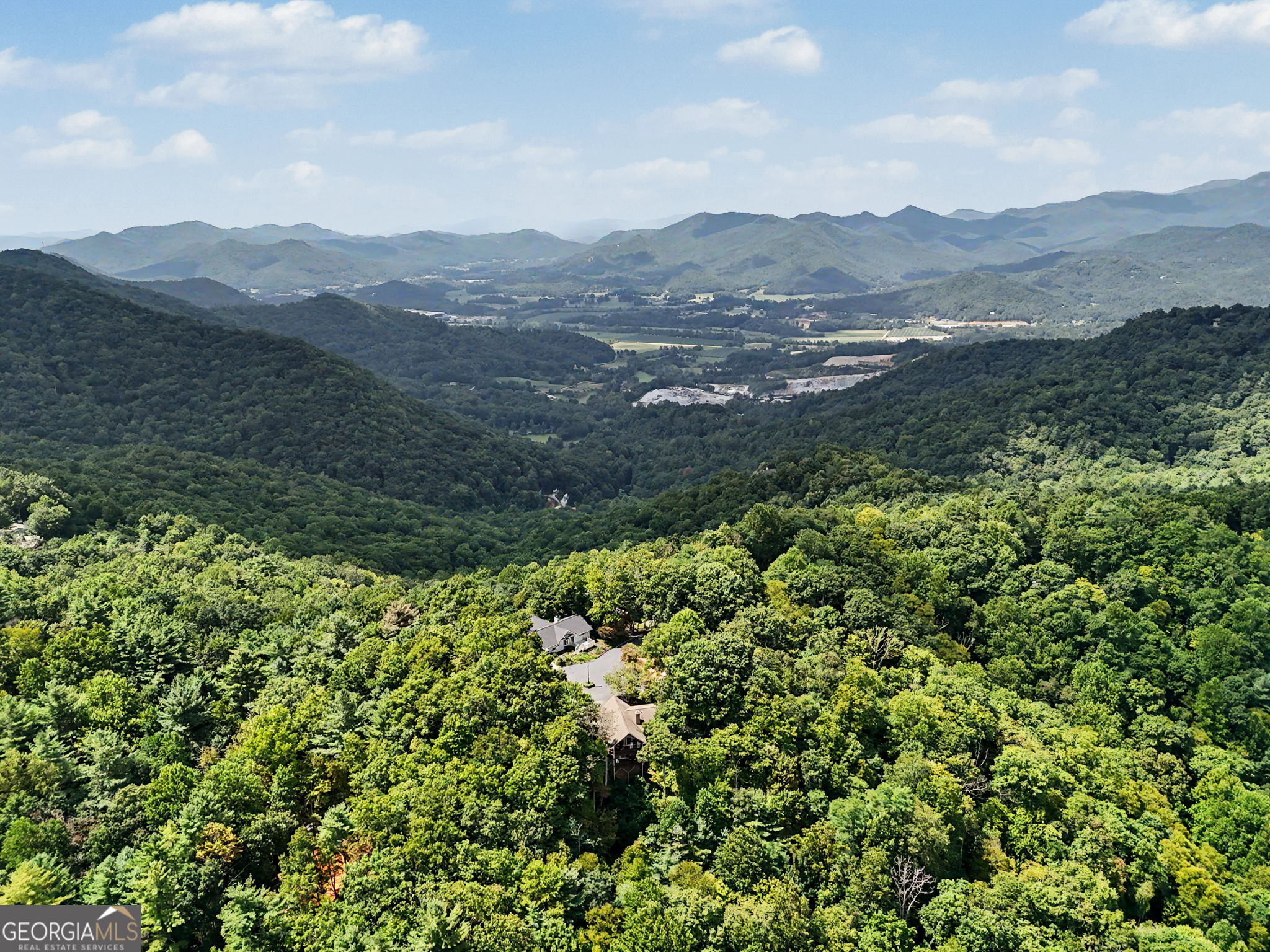 81 Mcclure Lane Sky Valley GA 30537