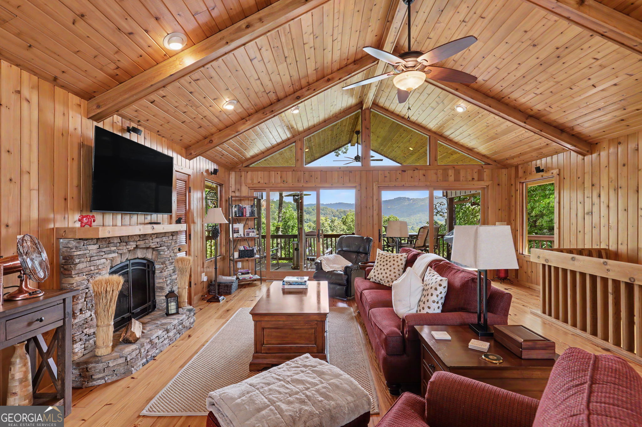 81 Mcclure Lane Sky Valley GA 30537