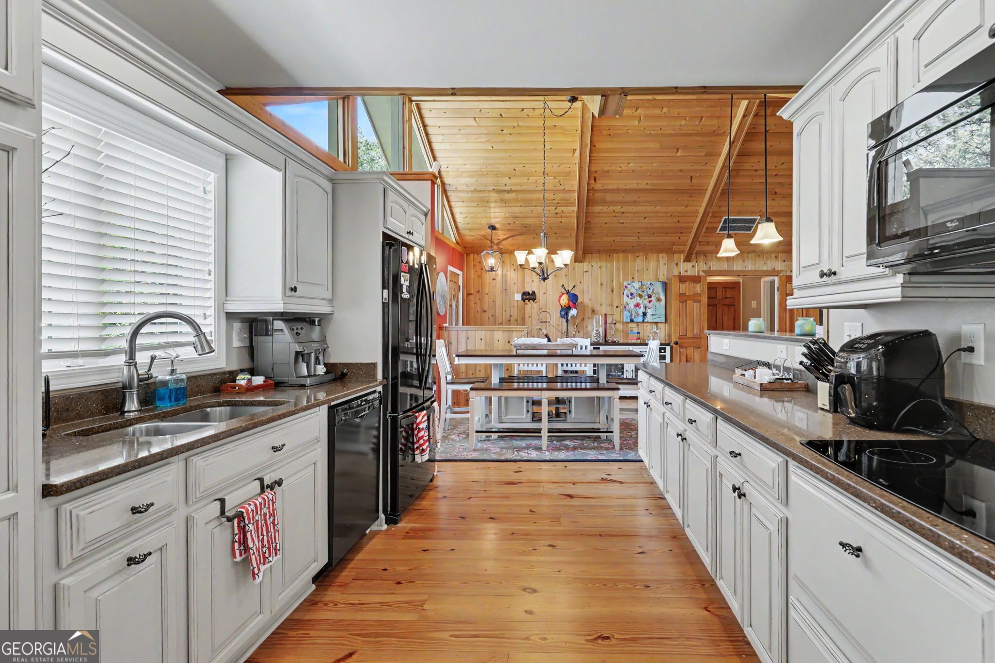 81 Mcclure Lane Sky Valley GA 30537