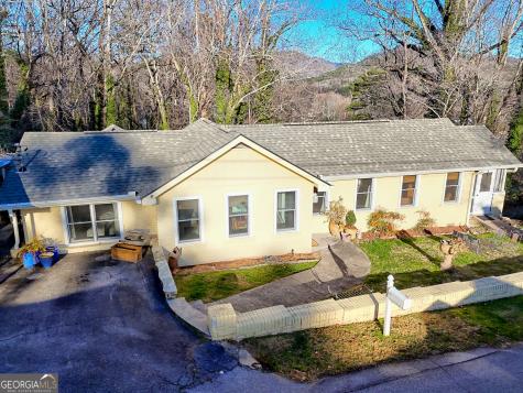 98 Pickett Hill Street Clayton GA 30525
