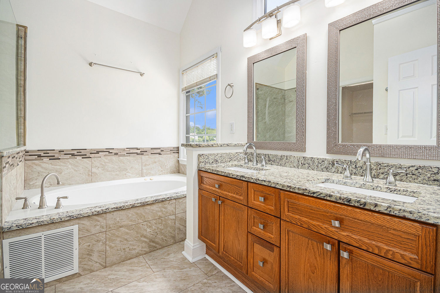 225 S Shore Terrace Fayetteville GA 30214