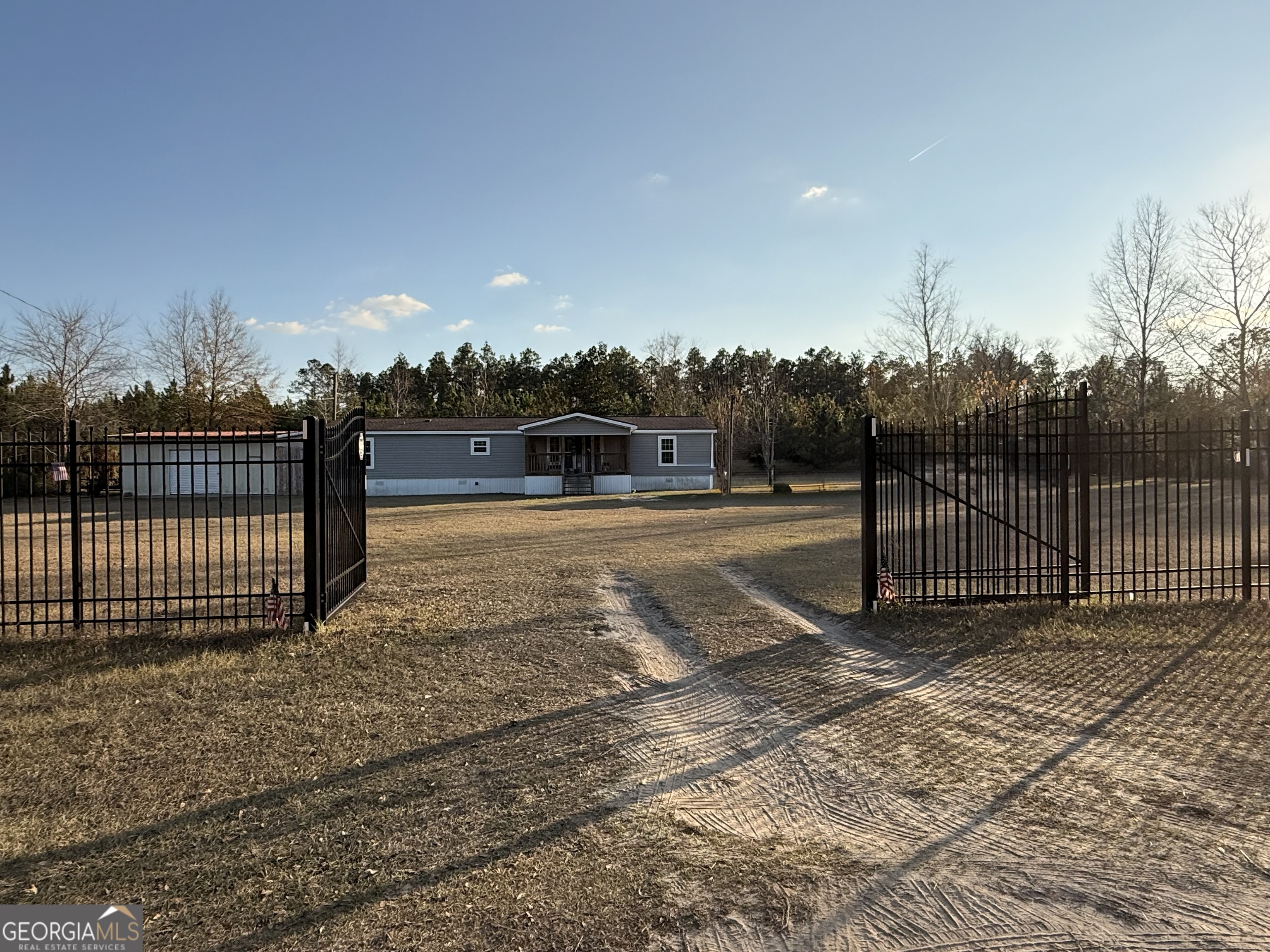 5817 Cantrell Road Patterson GA 31557