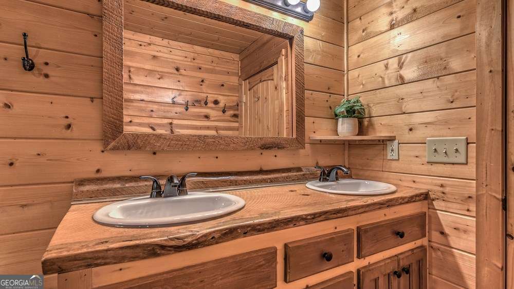155 Shayla Drive Blue Ridge GA 30513