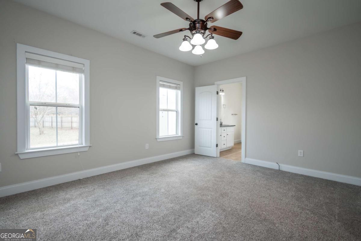 52 Willow Oak Circle Comer GA 30629