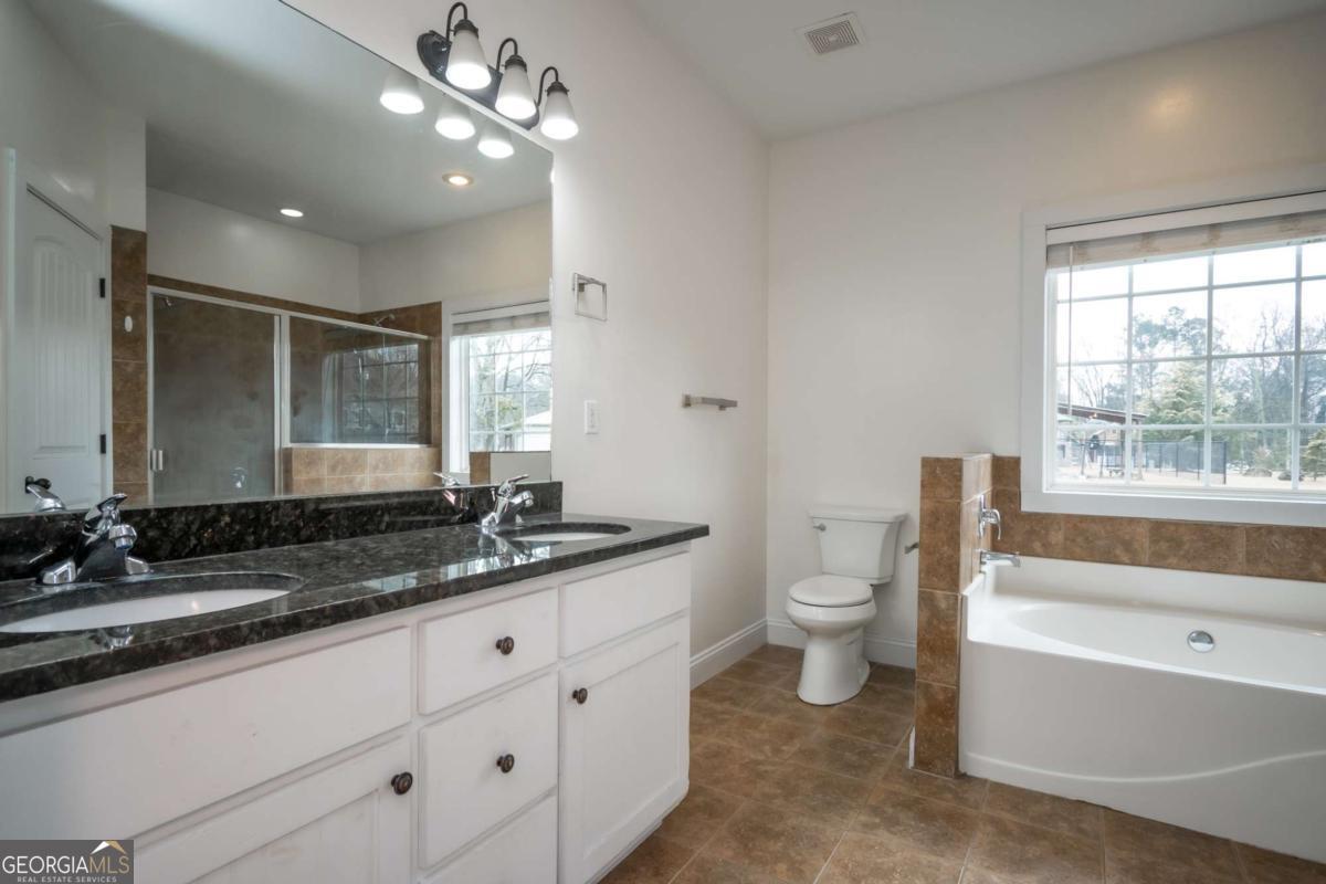 52 Willow Oak Circle Comer GA 30629