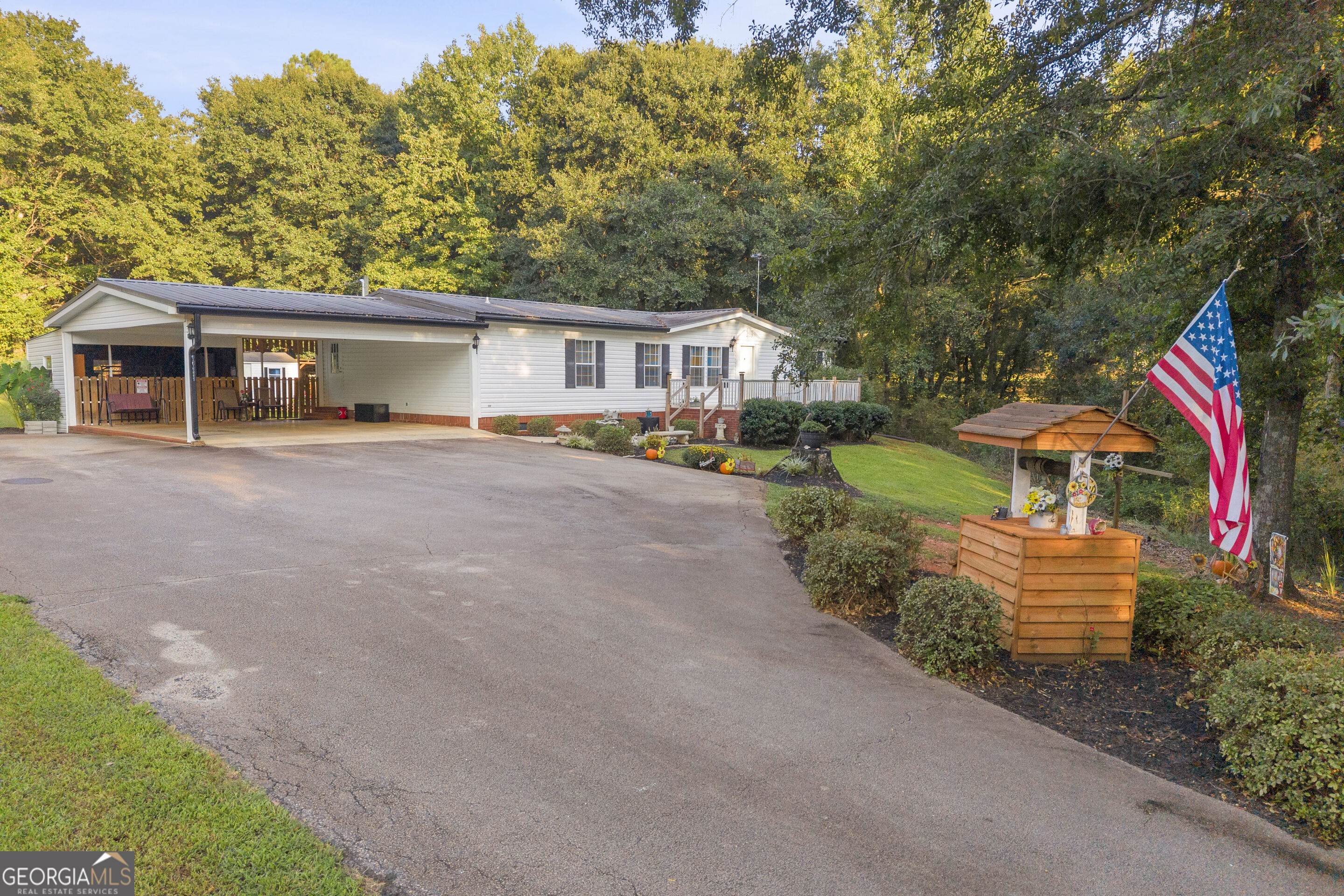 763 Akins Lunsford Road Canon GA 30520