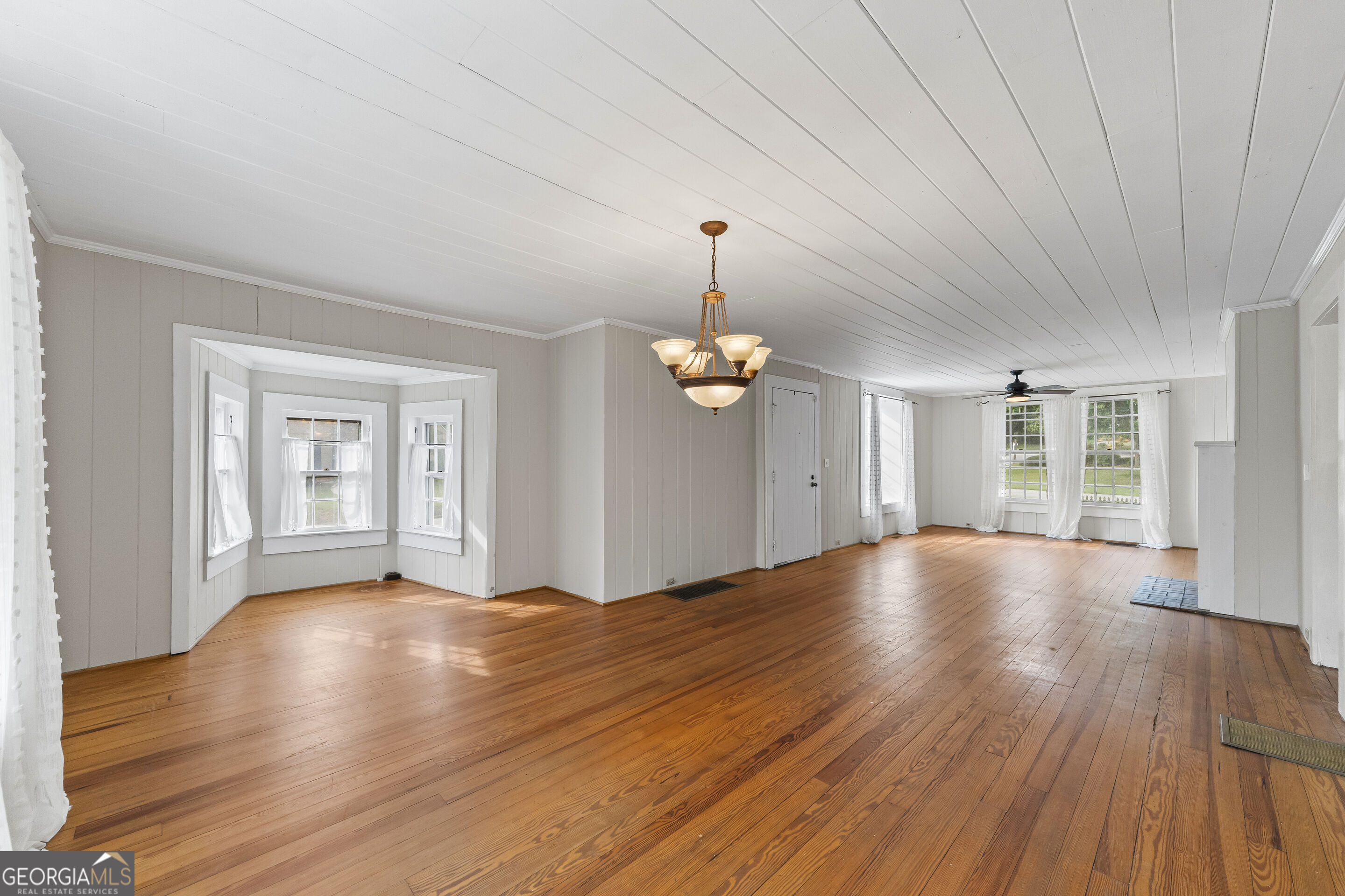124 Boulevard Toccoa GA 30577