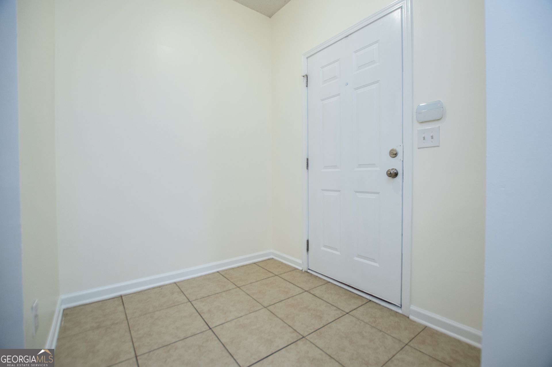 2326 Bigwood Trail Atlanta GA 30349