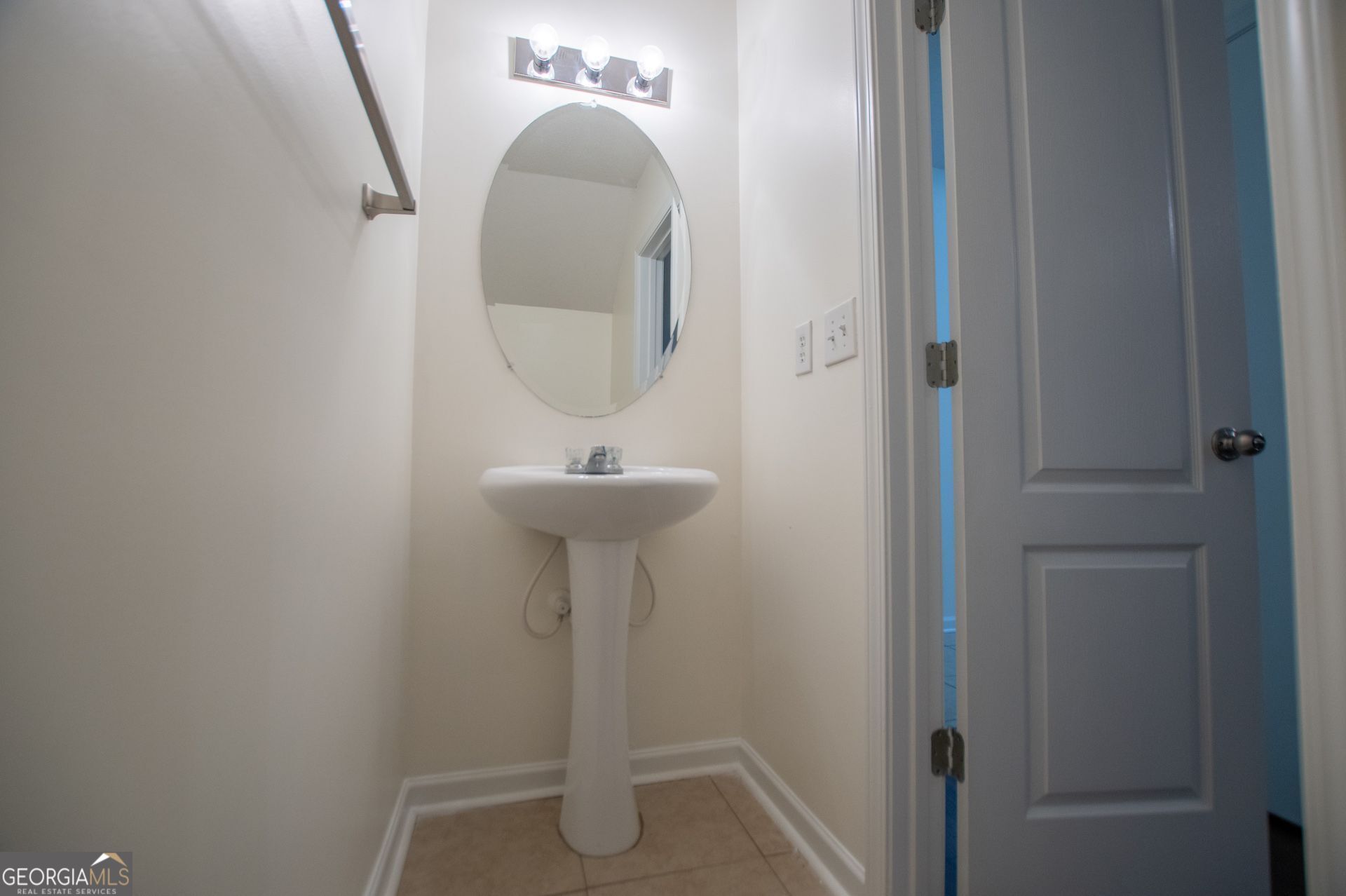 2326 Bigwood Trail Atlanta GA 30349